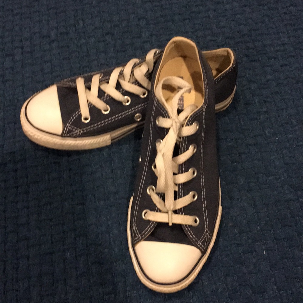 Navy Converse Size 2